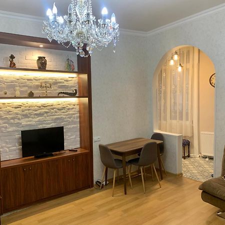 Best Location Renovated Home Тбілісі Екстер'єр фото
