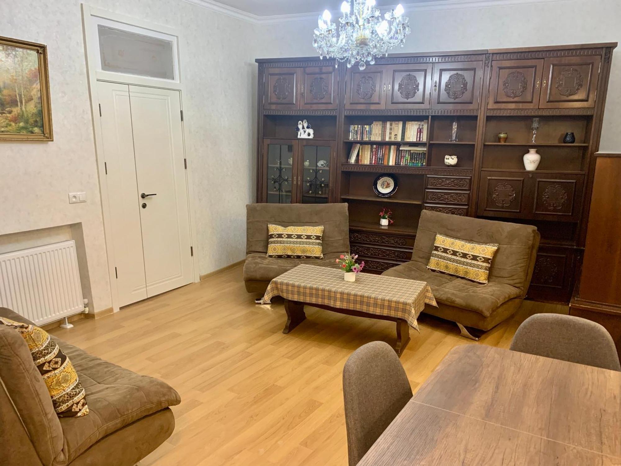Best Location Renovated Home Тбілісі Екстер'єр фото