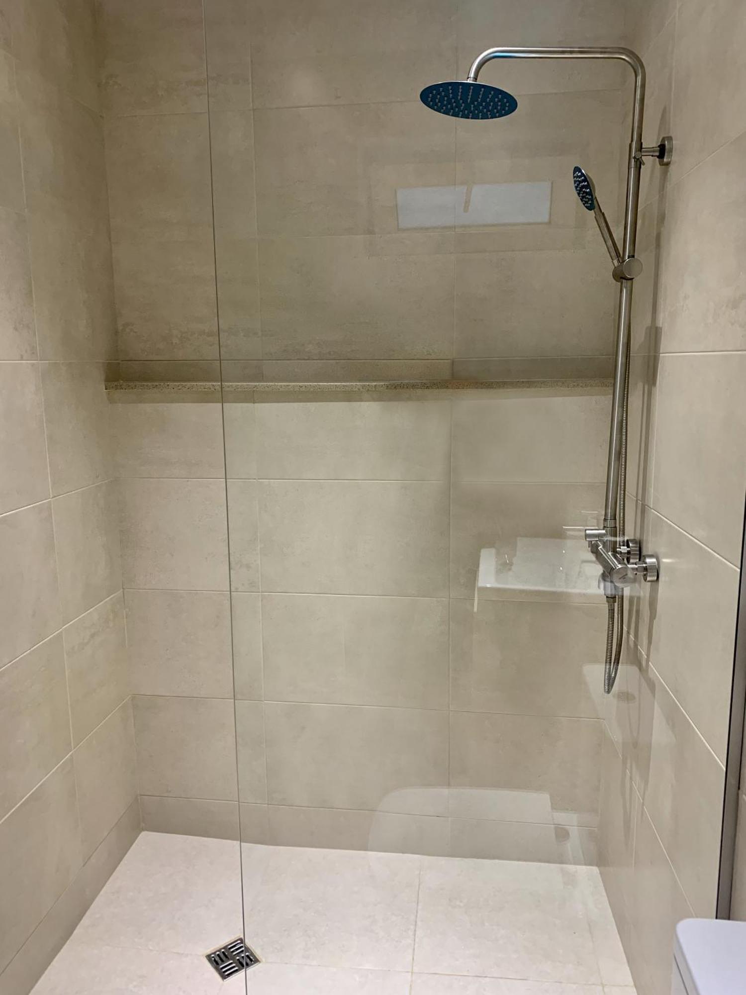 Best Location Renovated Home Тбілісі Екстер'єр фото